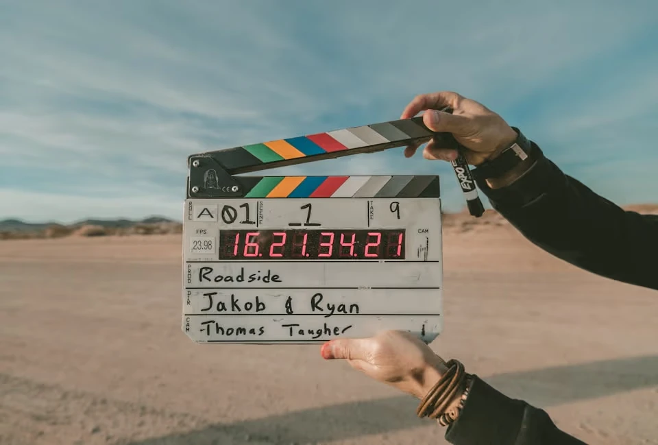 The Art of On-Camera Performance: Your Professional Guide to Cinema and TV Drama
